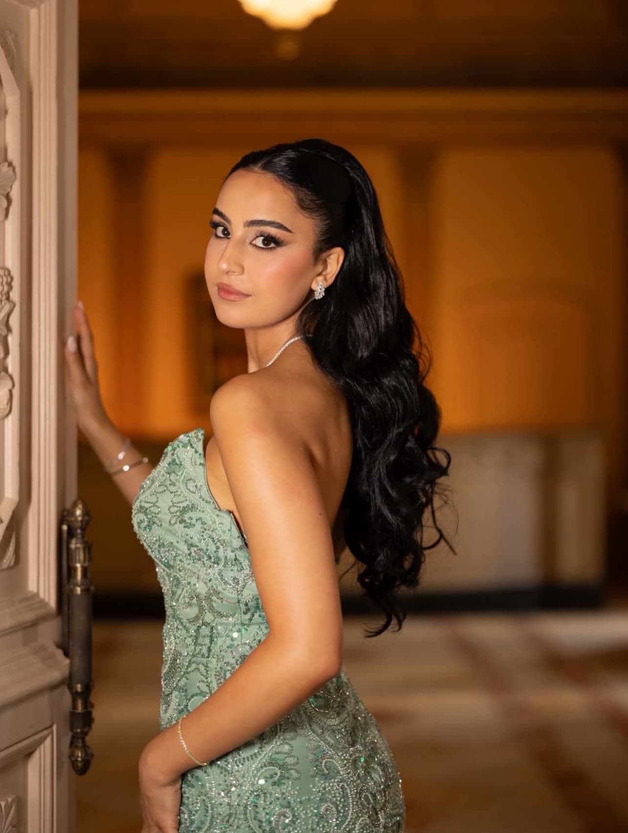Mint sequins, soft glam